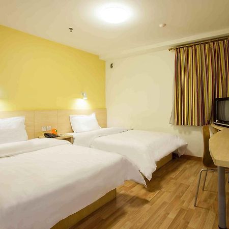 7Days Inn Nanjing Xuanwu Lake East Coach Terminal Exterior photo